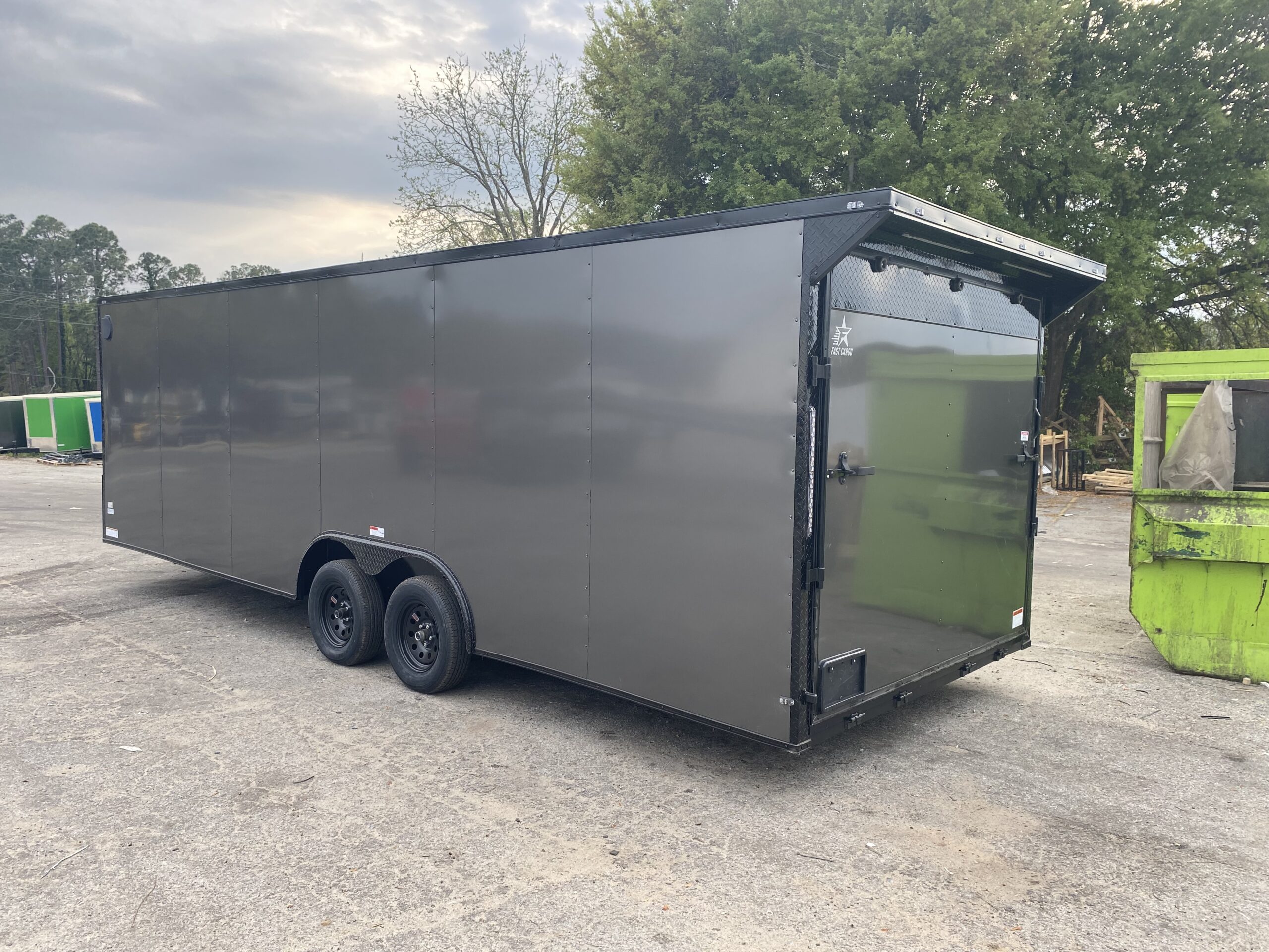 Fast Cargo 8.5×28 Enclosed Charcoal Gray Blackout Trailer - Image 4